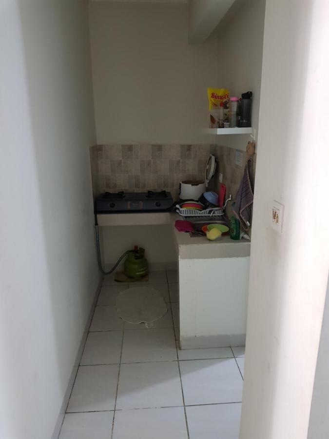 Aloha Guest House - 1 Male Only Tangerang Zewnętrze zdjęcie